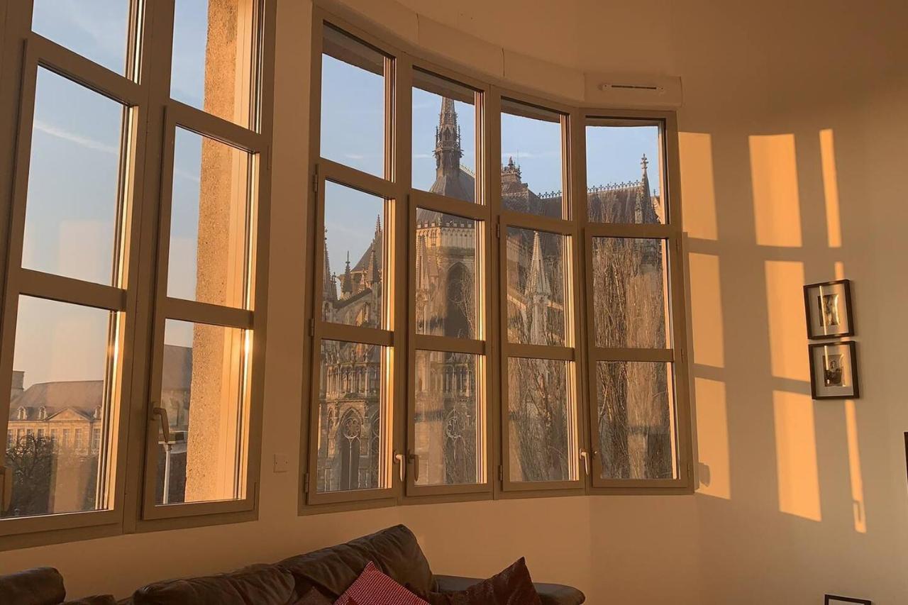 Ferienwohnung Loft Des Sacres - Vue Unique Sur La Cathedrale Reims Exterior foto