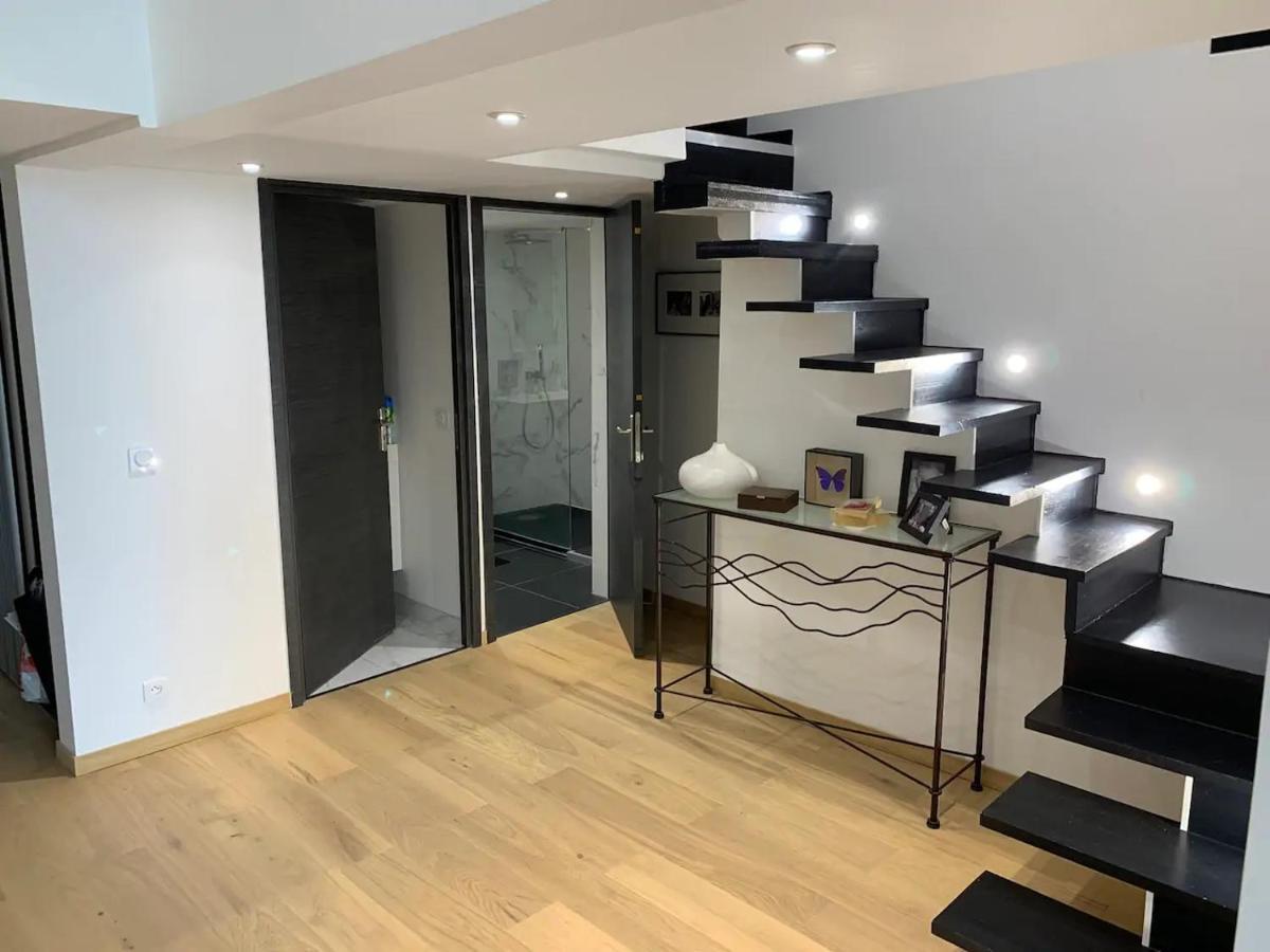 Ferienwohnung Loft Des Sacres - Vue Unique Sur La Cathedrale Reims Exterior foto